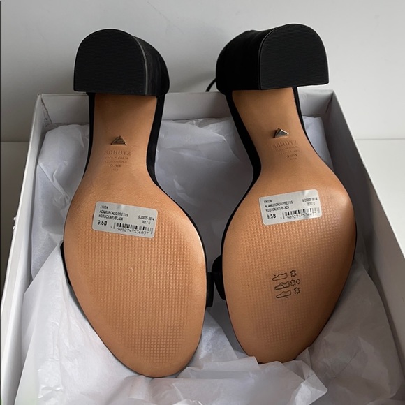 Schutz Enida Black Nubuck Ankle Strap Heels NEW - Picture 10 of 12